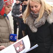Участники митинга памяти Бориса Немцова в Самаре